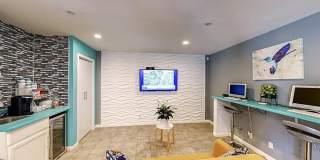 The Lynx Apartments and Townhomes Gallery 6