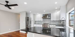 3053 Alki Avenue Southwest Gallery 34