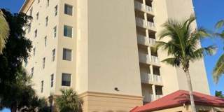 3 bedroom 3 bathroom Luxury Condo Gallery 1