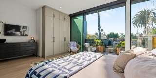 418 N Sweetzer Ave Gallery 18