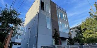 3bd/3.25ba Seattle Home Gallery 3