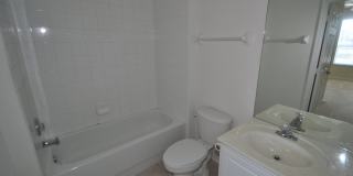 3 Bedroom/2 Bathroom Condo in Brantley Terrace! AVAILABLE NOW! Gallery 6