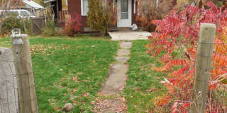 3 bedroom 1 bath home with large yard Gallery 1