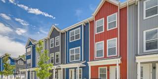New Downtown Longmont Townhome | Office + 2BDR Gallery 7