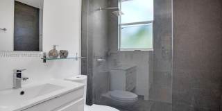 747 Michigan Ave Gallery 17