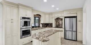 631 Oleander Drive Gallery 14