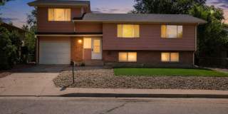 Spacious 4BR House in Colorado Springs Gallery 1