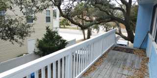 Walk to the Beach, 2 Bedroom, 1 Bath, Unfurnished Condo, Utilities Included! Gallery 15