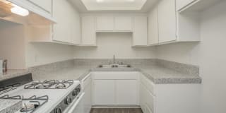 R.C. Briarwood Apartment Homes Gallery 24