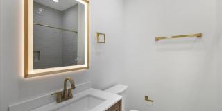 4636 North Hamilton Ave. Gallery 10