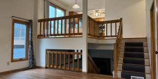 3 Bedroom Home in Shoreview Gallery 1