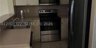 2201 SE 24th Pl Gallery 2