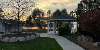3bd 3bth Home-1 Acre on the Water! Gallery 6