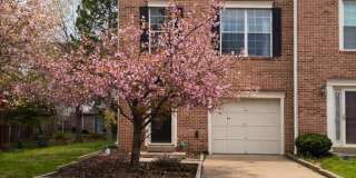 2512 CLOVER FIELD Circle Gallery 1