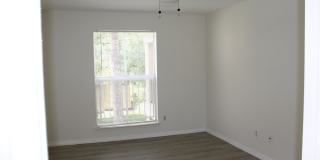 899 Riverside Drive Gallery 34