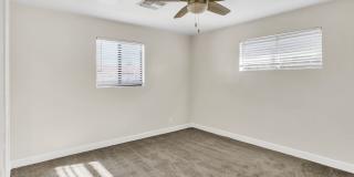 544 W 17th Pl Gallery 21