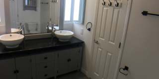 Spacious 4 Bed/2 Bath Spacious House for Lease in El Segundo Spacious 4 Bed/2 Bath Spacious House for Lease in El Segundo Gallery 8