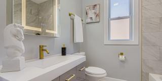 6540 S Ingleside Avenue Gallery 12