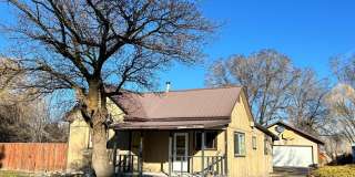 In Town Bayfield Home - 3 bedroom / 1 bath with garage Gallery 1