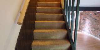 $1,200 - 2 Bed/1 Bath Private area near the Oval Gallery 10