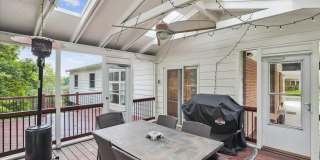ONE LEVEL LIVING!! in Potomac 4-5 bed 4 baths / Close in Potomac Gallery 23