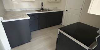 5 Bedroom Duplex!! Gallery 1