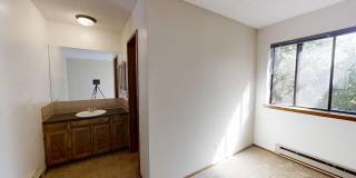Spacious Willow Springs Townhome Near Trails, Shopping & Dining Gallery 7