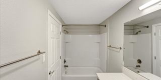 The Pines Apartments Gallery 78