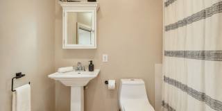 6537 Moore Dr Gallery 27