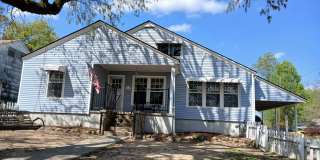 402 Crestwood Gallery 1