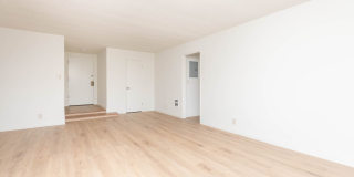 8225 Manitoba Gallery 6