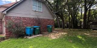 Spacious and well-maintained home located in the heart of Arlington! Gallery 25