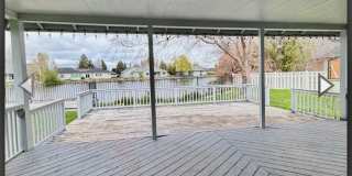 Hard to find 3 Bdrm, 2 Bath home in Harbor isles on the canal 2 miles to Sky Lakes Medical Ctr and OIT Gallery 21