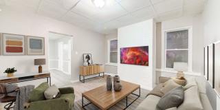 22 - 52 Ruth Gallery 1