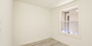 771 17th Street Gallery 10