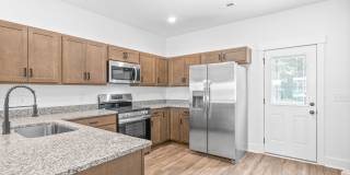 Large 2 Bedroom Luxury Townhome For Rent Near Billy Dunlop Park! Gallery 3