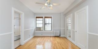 Charming Logan Circle Condo | Studio | 1 Bath | 450 Sf Gallery 1