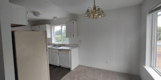 3 BR, 2 BA unit in QUITE 4 plex. Storage & W/D included 3 BR, 2 BA unit in QUITE 4 plex. Storage & W/D included Gallery 7