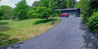 2 Level Mid-Century home for lease! Tour today! Gallery 33