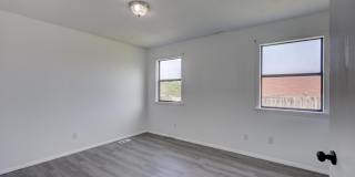 721 W 31st Terrace Gallery 17
