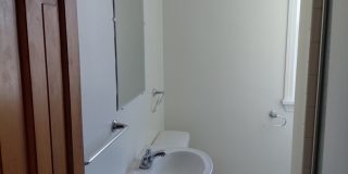 4 bedroom, 2 full bath bungalow near Cedar and Warrensville Gallery 24