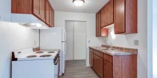 956 Place Apartments Gallery 4