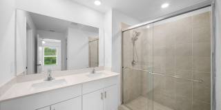Modern 3 bedroom 2 bathroom single family home in Lehigh Acres Gallery 17