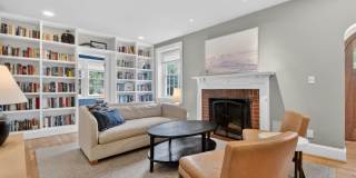Charming 4BR/2.5BA Tudor in Prime Chevy Chase, DC! Gallery 4