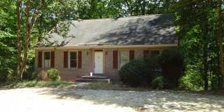 4 bedroom, 3 full bathroom 2 Story Single Family Home for rent Gallery 1
