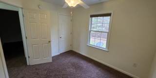 405 Lindenhurst Ct Gallery 13