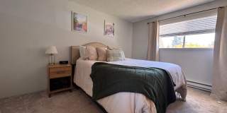 Remodeled ground floor 2 bed! Gallery 34