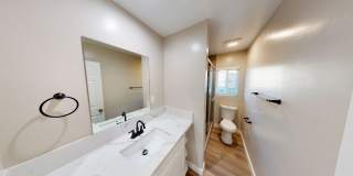 Renovated! 4BD/2BA on La Dorna Gallery 4