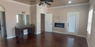 4 BEDROOM 3 BATHROOM HOME Gallery 49