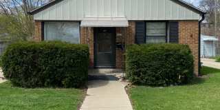 2BR SINGLE FAMILY HOME, YARD, GARAGE, FULL BASEMENT, HANDY LOCATION! Gallery 1